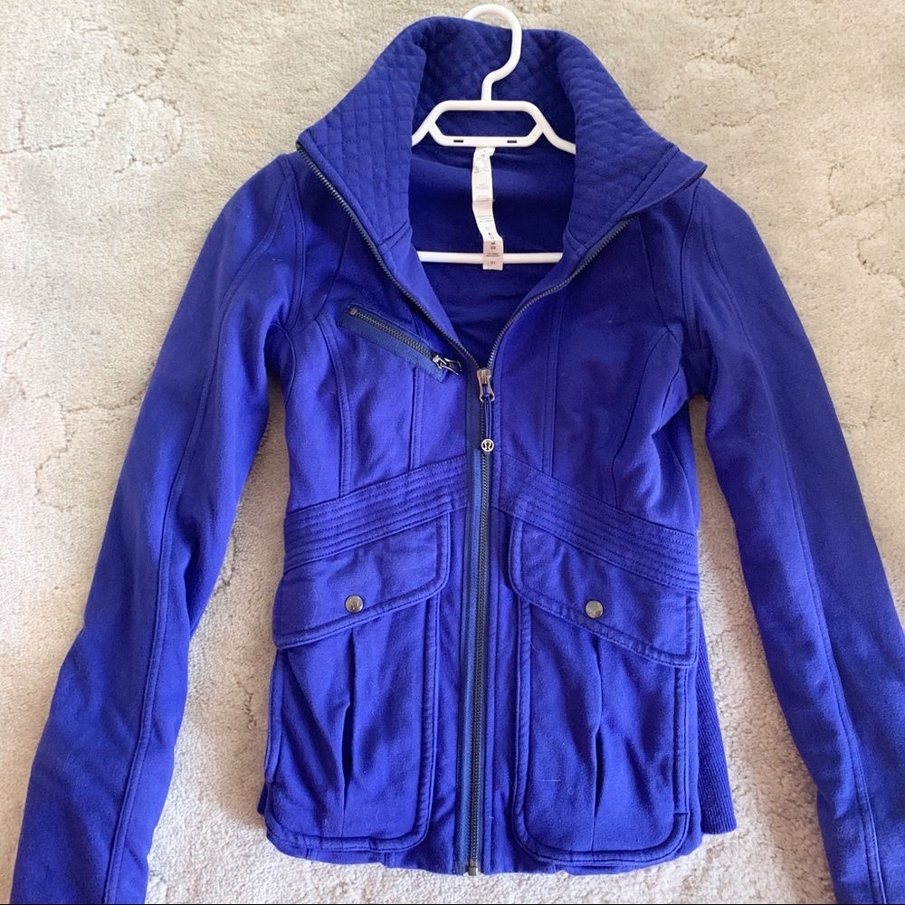 Lululemon Sweater/Jacket SIZE 4